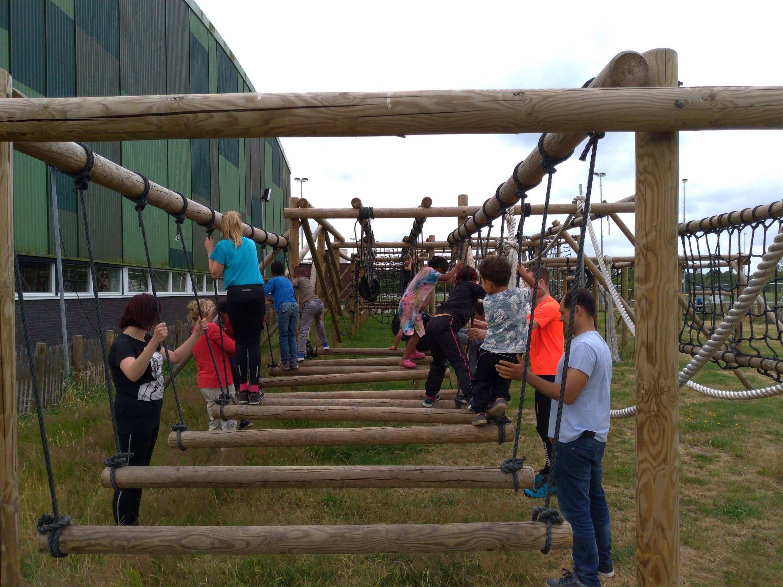 Huiskamerkinderen op survivaltraining