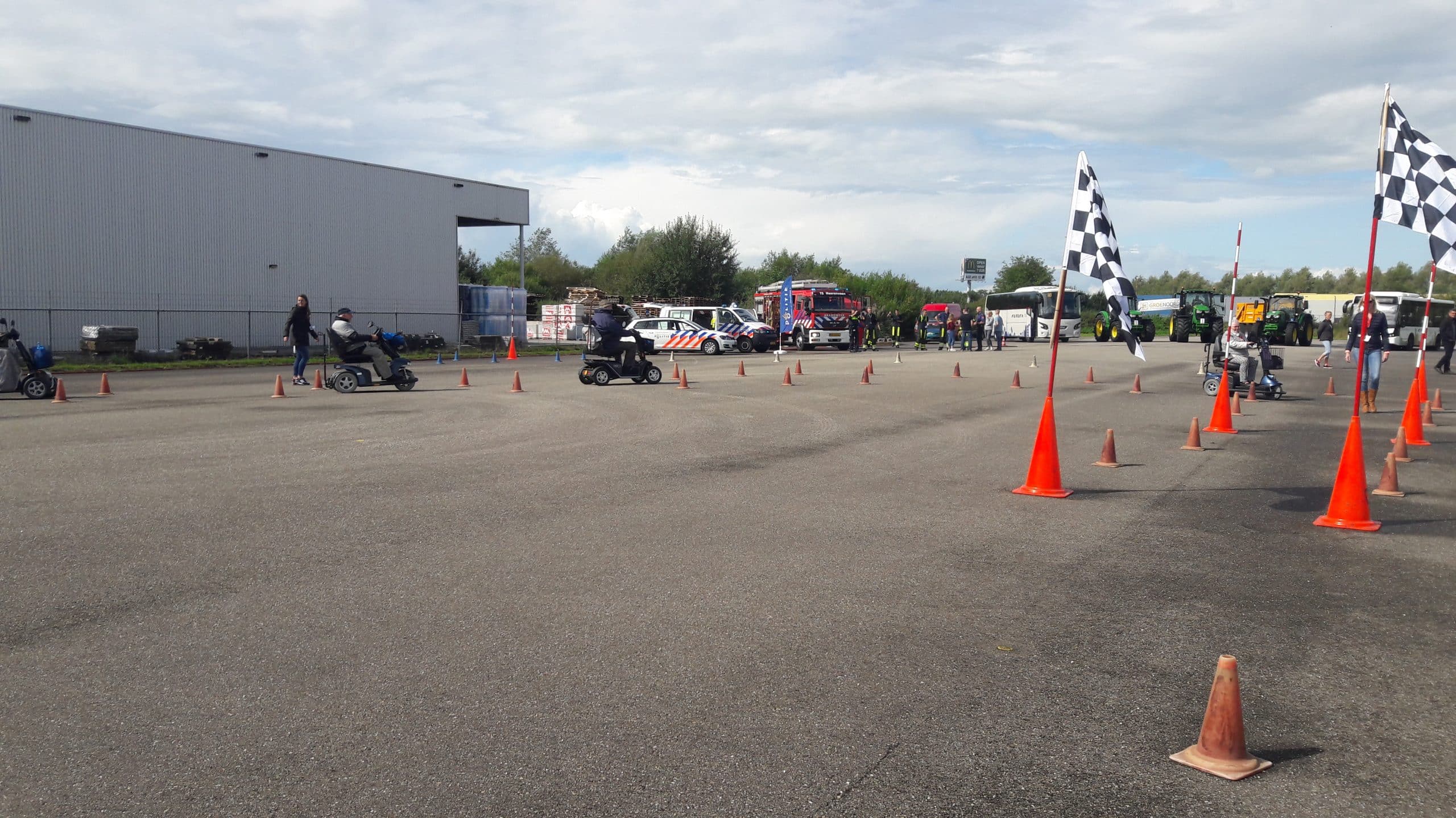 Heuse scootmobielrace voor de scootmobielclub uit Heerenveen