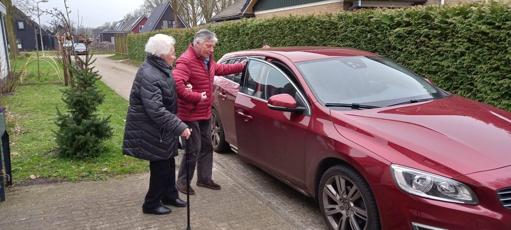 Vacature in de Spotlight Mensen maken even tijd vrijwilligerswerk